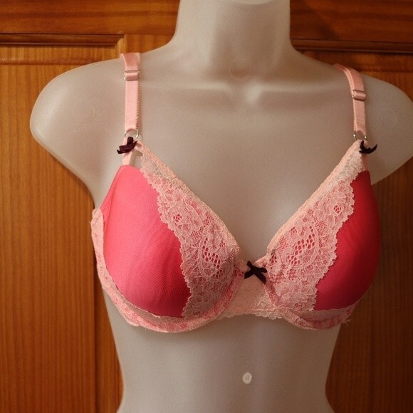 Victoria’s Secret Lot of 3 Bras 32DD Very Sexy Push Up & Dream Angel Demi - Picture 2 of 16
